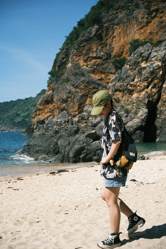 Beach Bum Hiker T-Shirt Graphic Tee Nature Lover Travel Outdoors Adventure Vibes